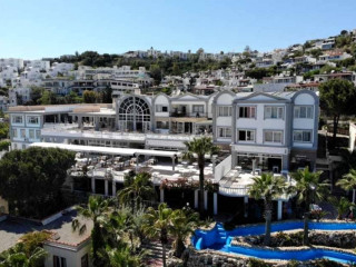 DIMITRA BEACH HOTEL & SUITES