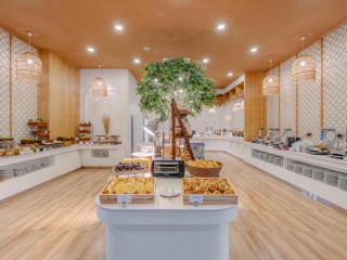 Phuket Emerald Beach Resort