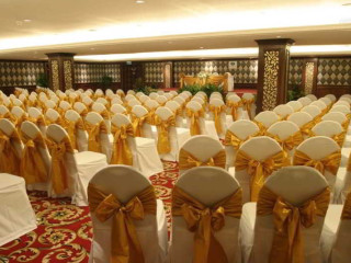 Phuket Graceland Resort & Spa
