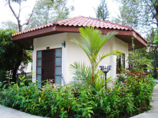 Phuket Leelavadee Hua Ting Resort