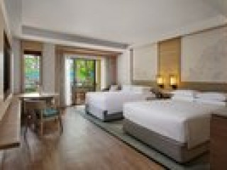 Phuket Marriott Resort & Spa, Merlin Beach