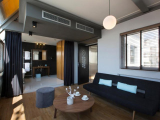 Pi Athens Suites