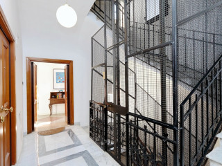 PIAZZA CAPPONI APARTMENT