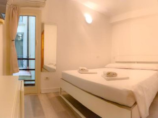 PIED A TERRE BARBERINI