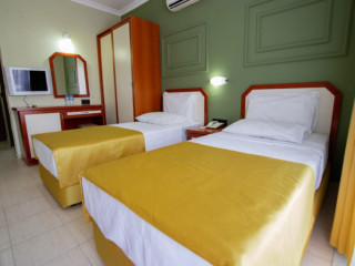 PIGALE BEACH RESORT