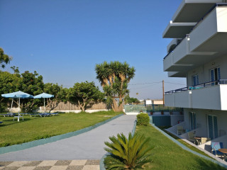 PINELOPI HOTEL-APARTMENTS