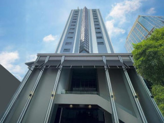 Pinnacle Lumpinee Park Hotel