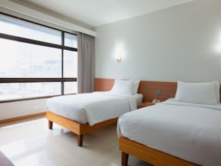 PINNACLE LUMPINEE PARK (SHA)