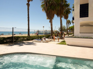 Pins Platja Apartments