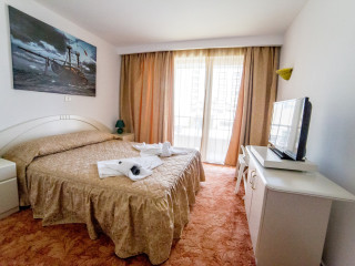 PIRATES RESORT MAMAIA