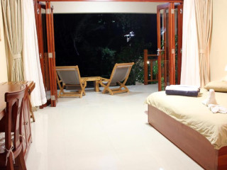 Pirogue Lodge Resort