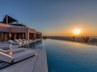 Domes Novos Santorini, Autograph Collection