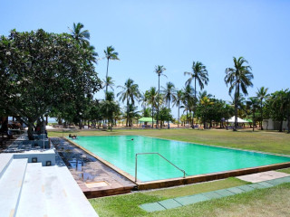 Pegasus Reef Hotel