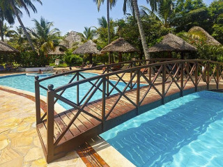 Uroa Bay Beach Resort