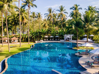 Outrigger Khao Lak Beach Resort