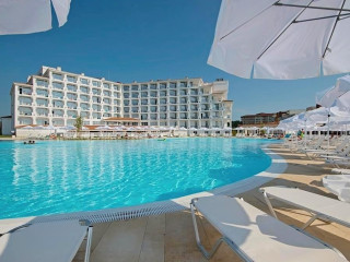 SUNRISE BLUE MAGIC RESORT