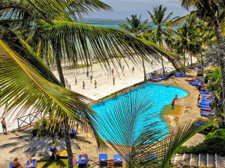 Voyager Beach Resort