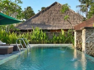 Legian Beach Hotel