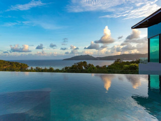 Crest Resort & Pool Villas Phuket