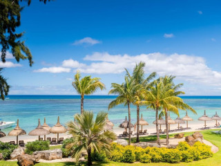 Victoria Beachcomber Resort & Spa For 2