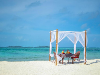Triton Beach Hotel & Spa