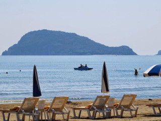 ANDREOLAS BEACH HOTEL