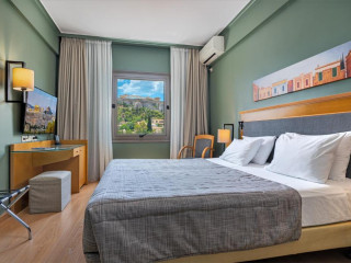 Plaka Hotel