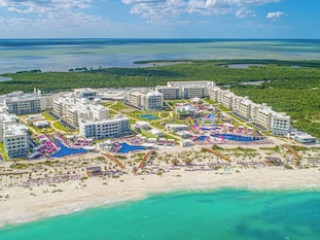 PLANET HOLLYWOOD CANCUN, AN AUTOGRAPH COLLECTION ALL-INCLUSIVE RESORT