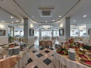 PYRAMOS HOTEL