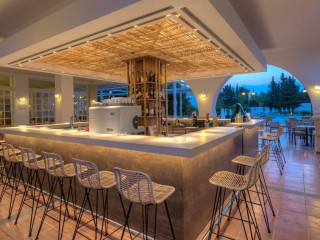 GRAND HOTEL CARAIMAN