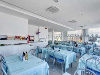 Platinum Hotel