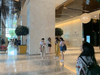 PLATINUM SERVICE SUITE AT THE FACE