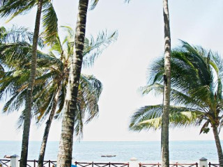 Plaza Beach Hotel