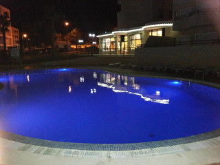 Plaza Real Aparthotel