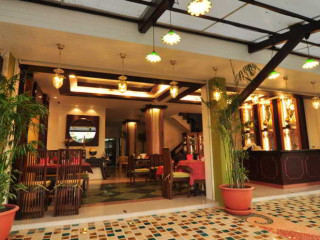 Plern Anda Boutique Hotel