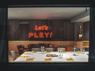 Pley Hotel