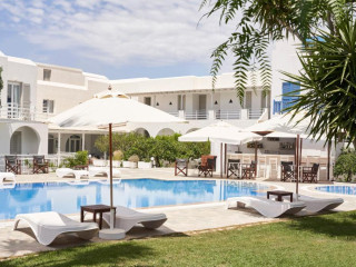 Polos Hotel Paros