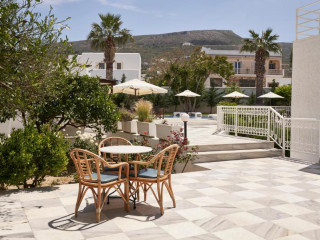 Polos Hotel Paros