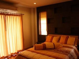 POONSIRI PRIVATE POOL VILLA AONANG