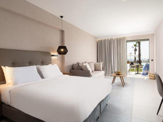 Portes Lithos Luxury Resort