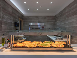 Porto Bello Beach Hotel