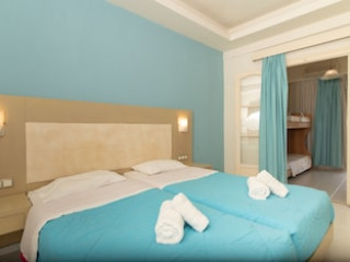 PORTO KOUKLA BEACH HOTEL