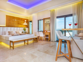 HOTEL APOLLO CENTRAL.