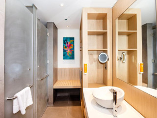 Premier Inn Dubai Dragon Mart