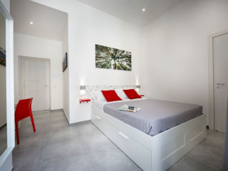 PRESIDENT SUITES