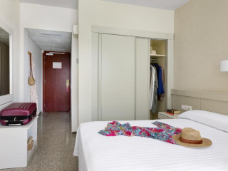 LUXOR BASTILLE HÔTEL