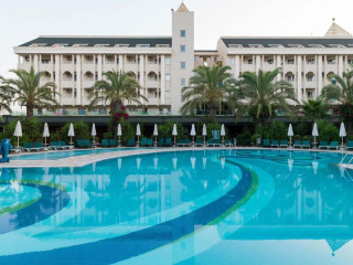Queens Bay Hotel