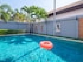 Private pool 3BDR villa beach at 200m