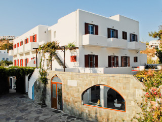 Psarou Beach Hotel