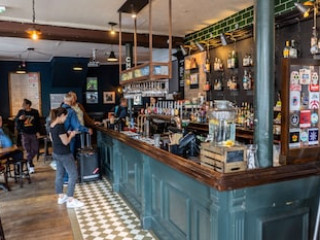 PUBLOVE AT THE GREEN MAN HOSTEL